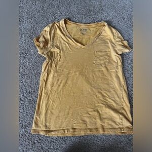 Universal Threads tee